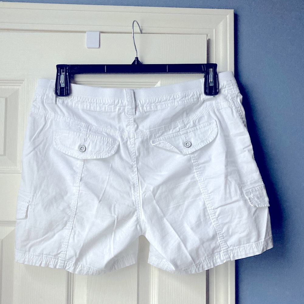 White Style & Co PETITE women’s shorts